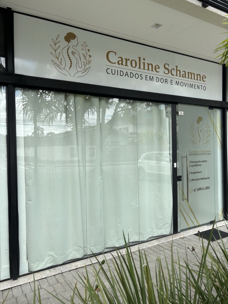 Fachada da clínica Caroline Schamne