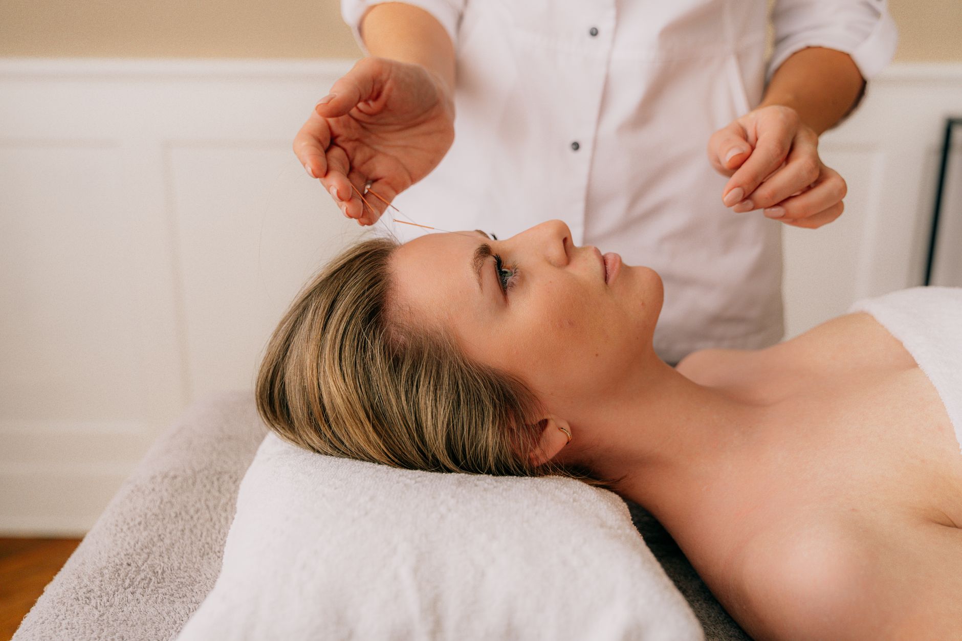 Bruxismo e dor na mandíbula: como osteopatia e acupuntura podem ajudar